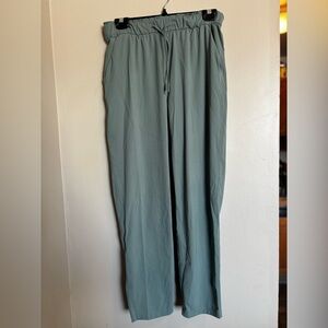 🍋Lululemon Keep Moving Pant 7/8 High-Rise
(Tidewater Teal)
